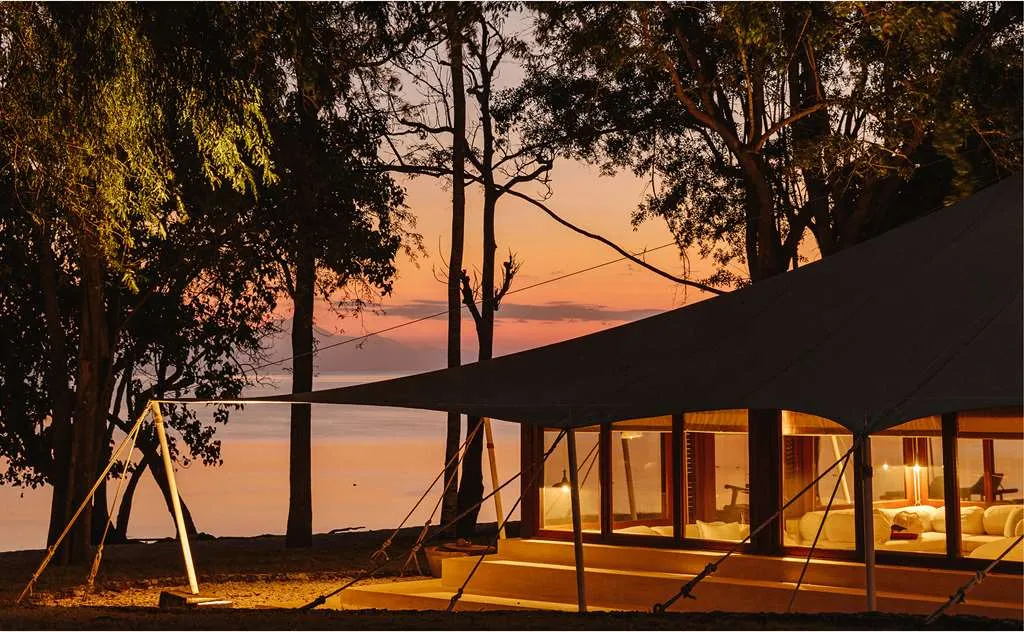 Amanwana — Exterior, Moyo