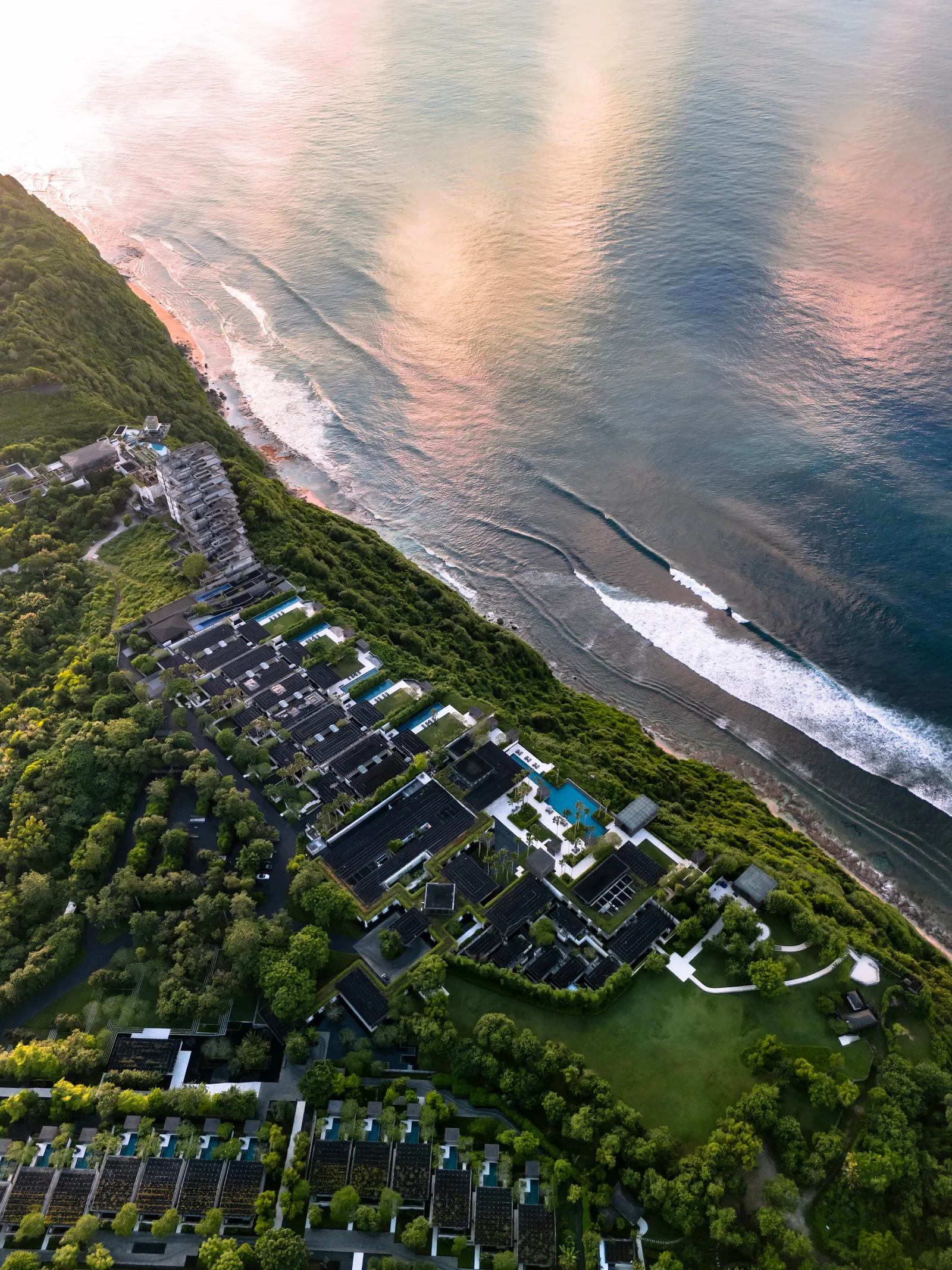 Alila Villas Uluwatu — Exterior, Uluwatu
