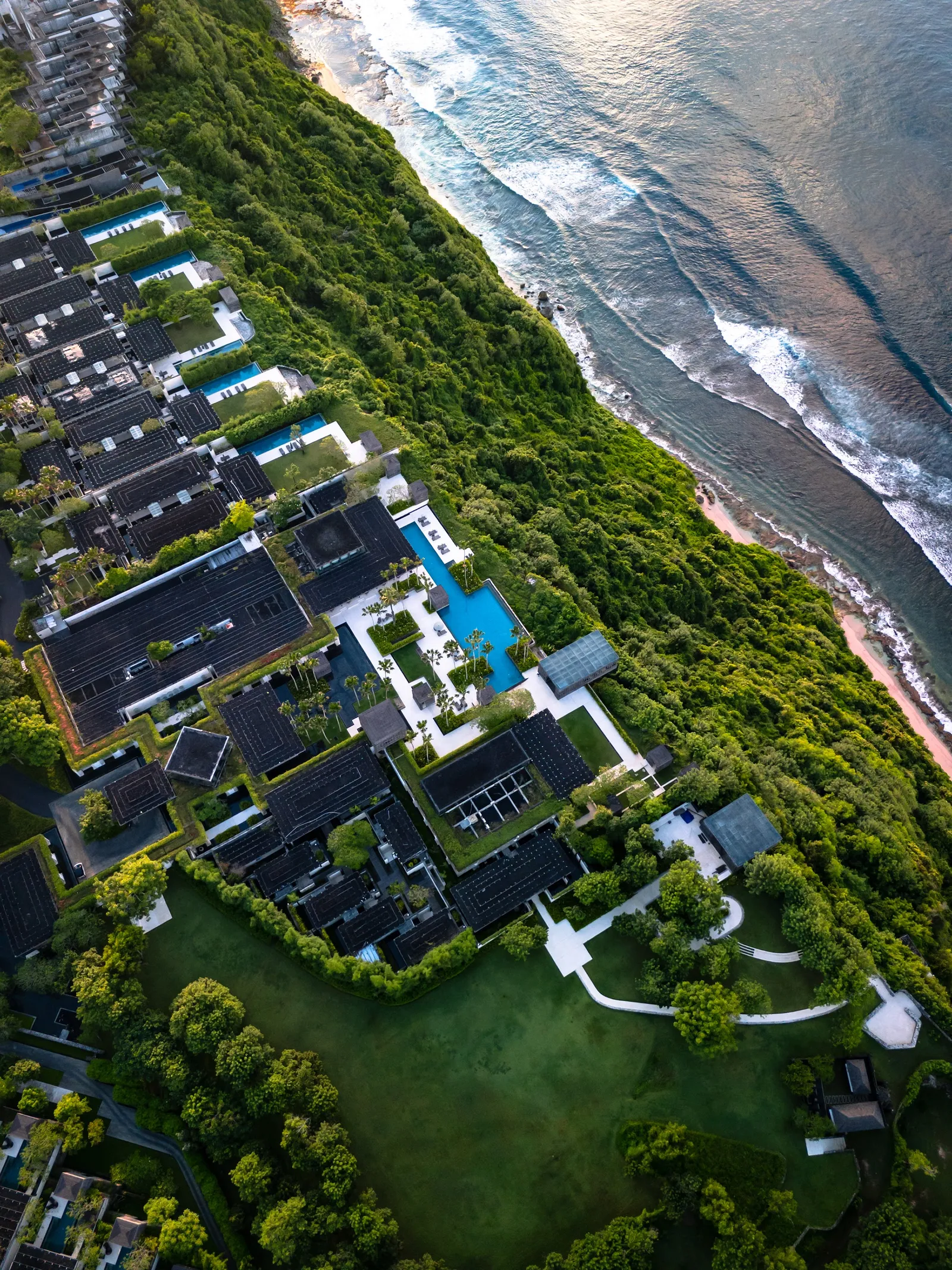 Alila Villas Uluwatu — Exterior, Uluwatu