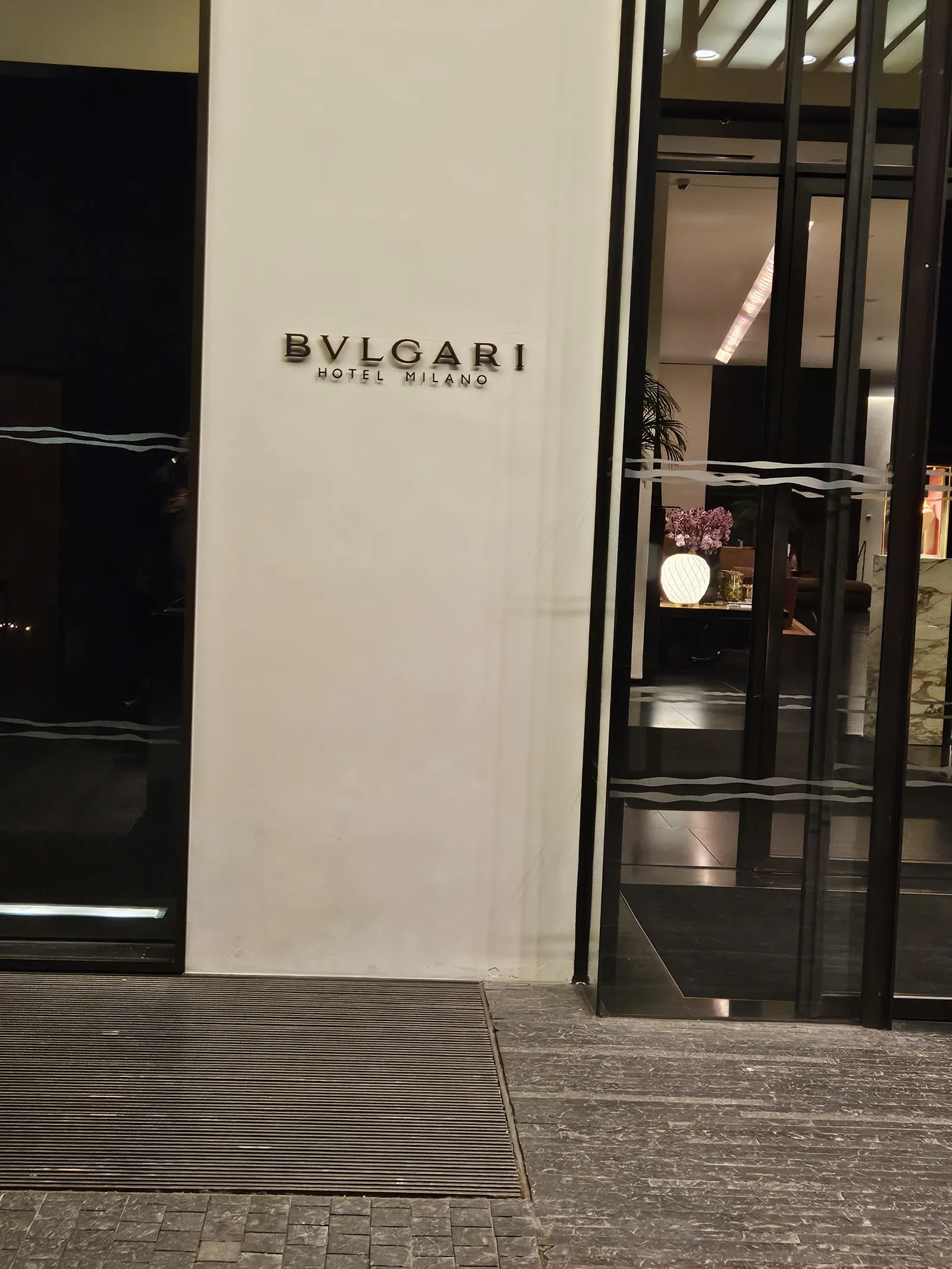 Bvlgari Hotel Milano — Exterior, Milan