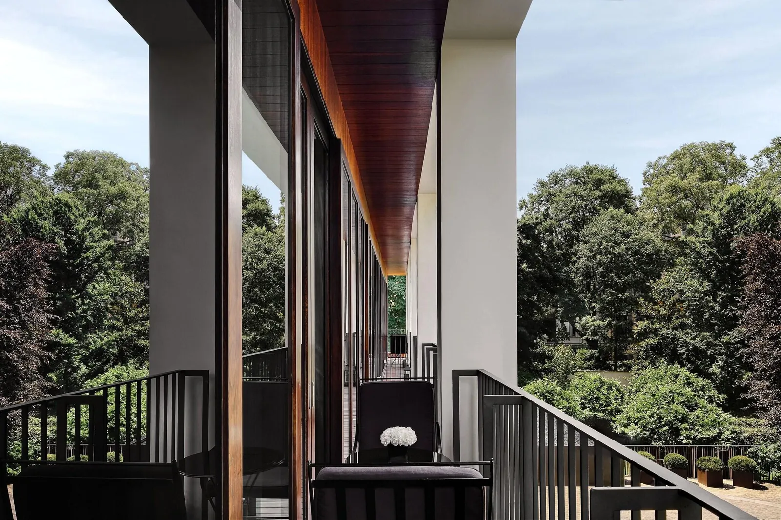 Bvlgari Hotel Milano — Exterior, Milan