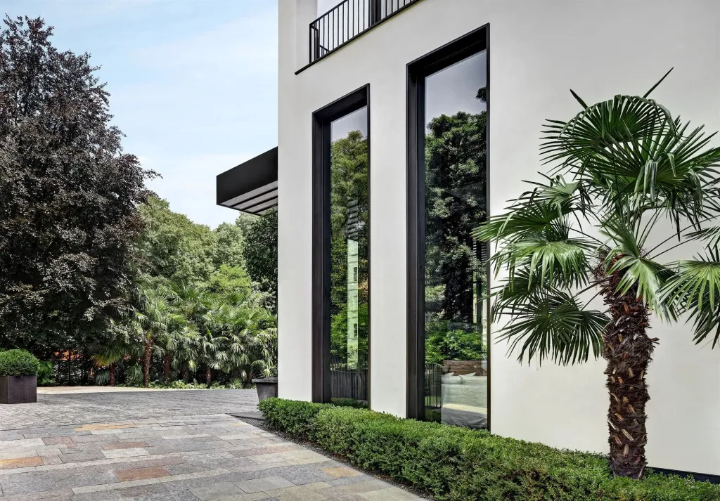 Bvlgari Hotel Milano — Exterior, Milan