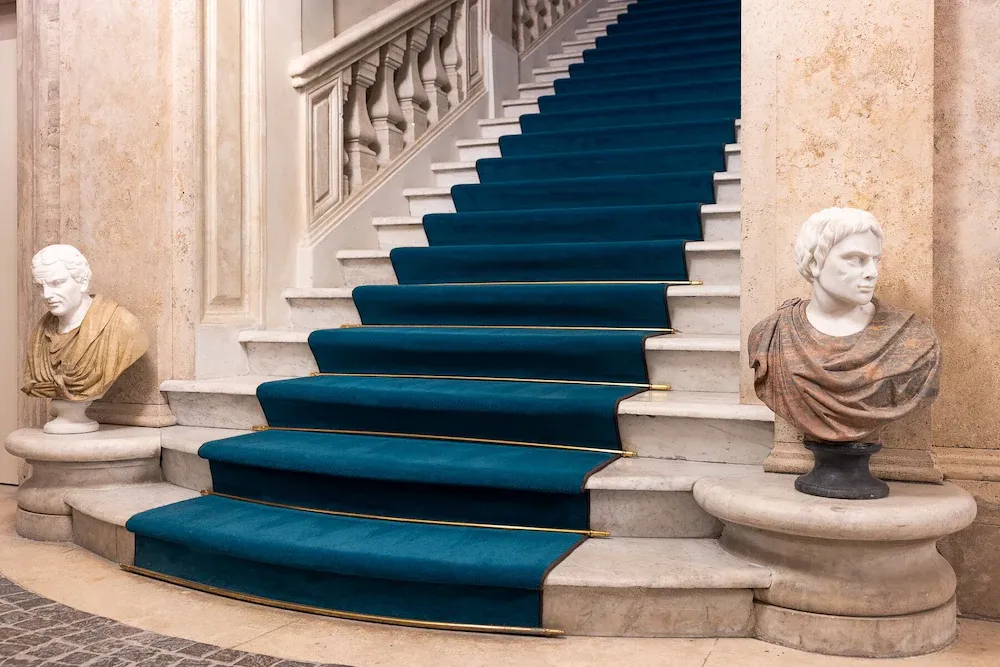 Palazzo Roma — Exterior, Rome