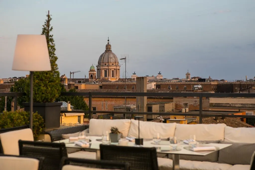 The First Roma Arte — Exterior, Rome
