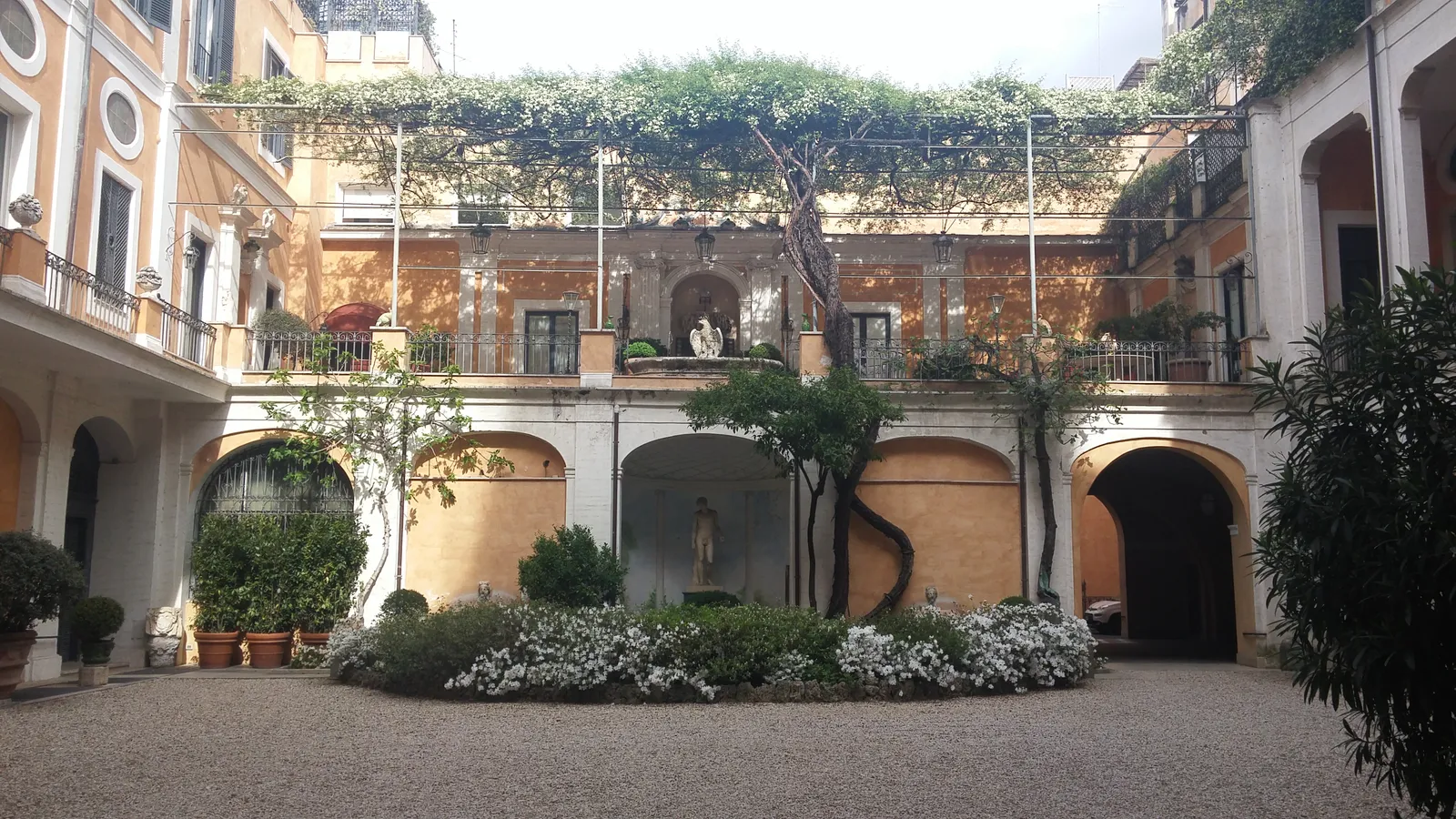 Hotel d'Inghilterra, Starhotels Collezione — Exterior, Rome